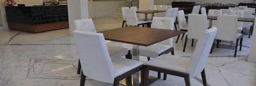 Fabhotel Prime Sage New Delhi Bagian luar foto