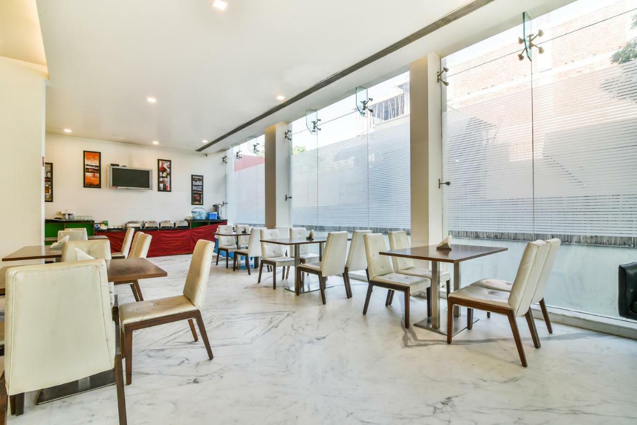 Fabhotel Prime Sage New Delhi Bagian luar foto